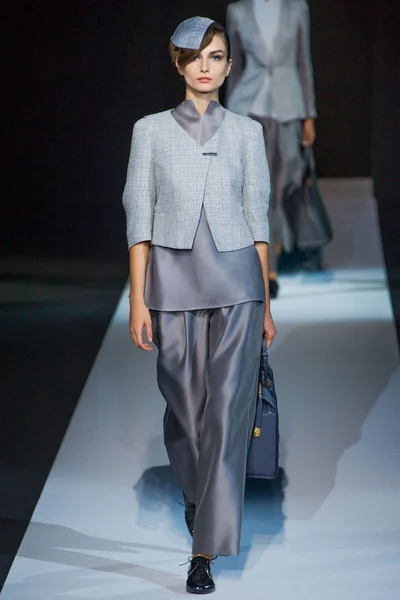 Look 8